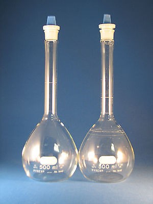 PYREX® Class A Volumetric Flasks w/Polyethylene Stopper